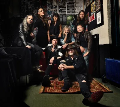 Plan-nine-album line-up - group-c-lori-linstruth